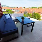 Belvarosi Allodium Tetoterasszal